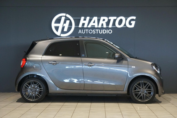 Smart Forfour EQ BRABUS Style 18 kWh + CAMERA / STOELVERWARING VOOR & ACHTER / PANO