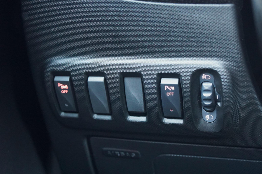 Smart Forfour EQ BRABUS Style 18 kWh + CAMERA / STOELVERWARING VOOR & ACHTER / PANO