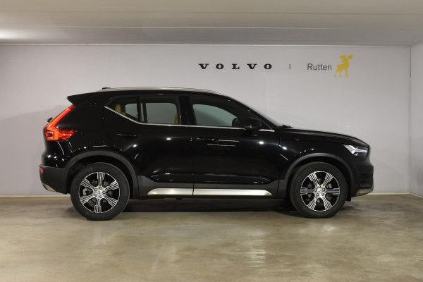 Volvo XC40 T3 163PK Automaat Inscription / Navigatie / Adaptive Cruise control / Stoelverwarming / Elektr. Trekhaak / Parkeersensoren v+a