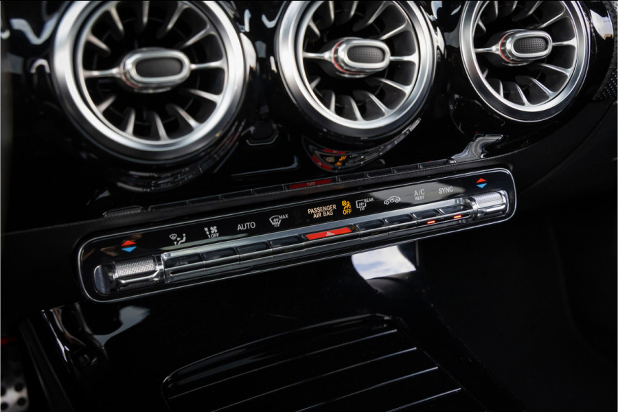 Mercedes-Benz A-Klasse 200 AMG-Line Pano-19''-Magno