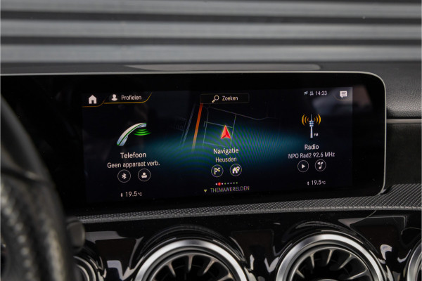 Mercedes-Benz A-Klasse 200 AMG-Line Pano-19''-Magno