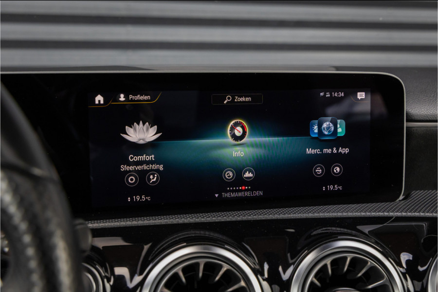 Mercedes-Benz A-Klasse 200 AMG-Line Pano-19''-Magno