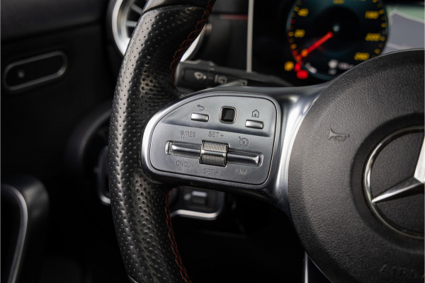 Mercedes-Benz A-Klasse 200 AMG-Line Pano-19''-Magno