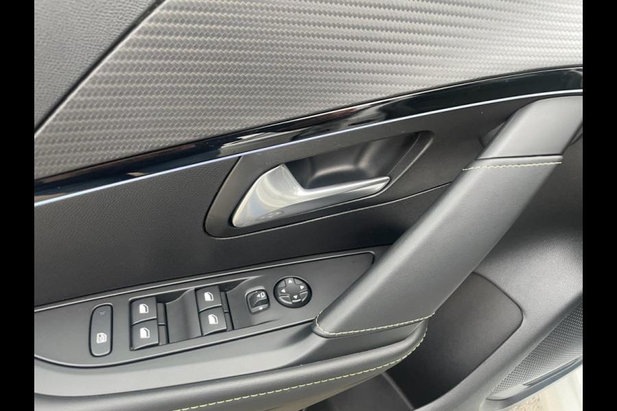 Peugeot 208 1.2 PureTech GT | Panorama Dak | Camera | Digitaal Dashboard |