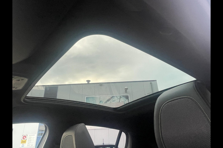 Peugeot 208 1.2 PureTech GT | Panorama Dak | Camera | Digitaal Dashboard |