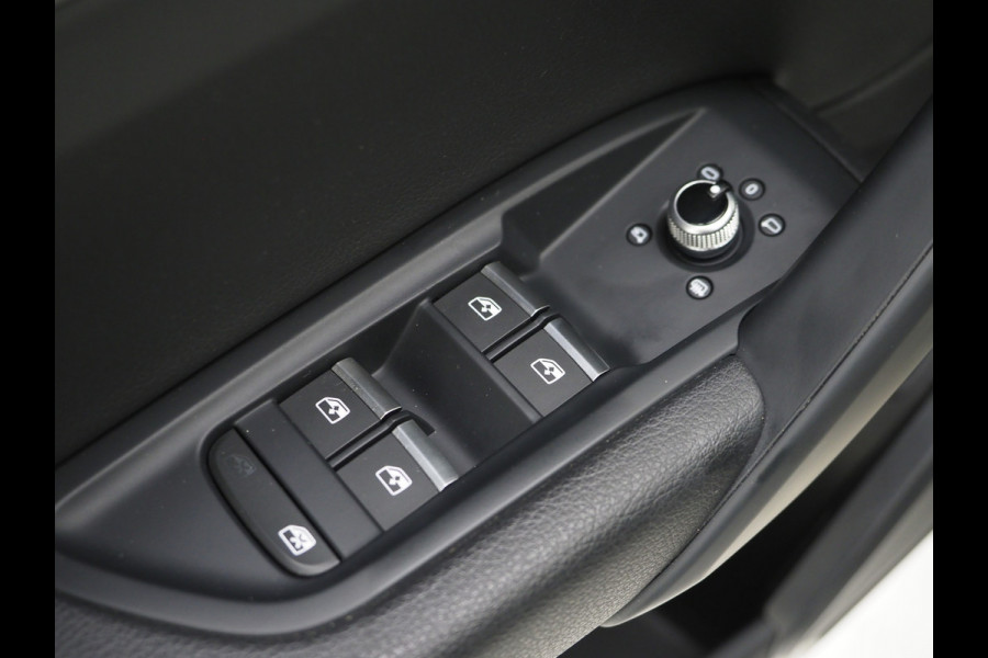 Audi Q5 50 TFSI e quattro 299PK | Leder | Stoelverarming | PDC | DAB | Cruise | Climate