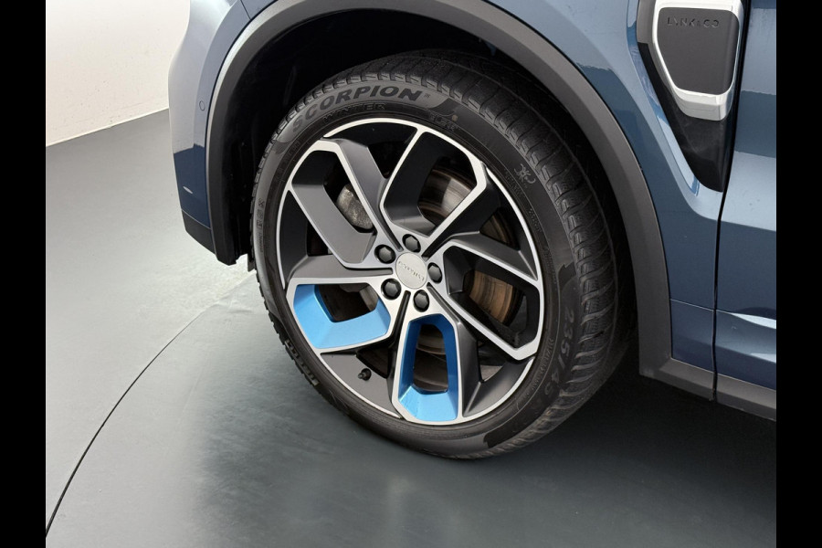 Lynk & Co 01 1.5 31.000KM!!| TOPSTAAT| ZWARTE HEMEL| FULL OPTIONS| PANO| 360 CAM| ELEK. ACHTERKLEP|
