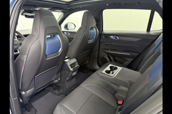 Lynk & Co 01 1.5 31.000KM!!| TOPSTAAT| ZWARTE HEMEL| FULL OPTIONS| PANO| 360 CAM| ELEK. ACHTERKLEP|