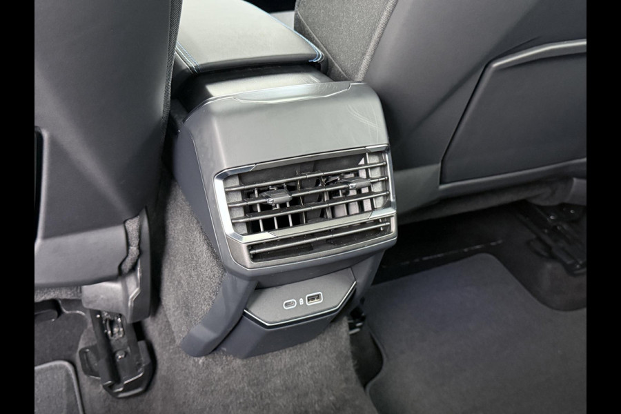 Lynk & Co 01 1.5 31.000KM!!| TOPSTAAT| ZWARTE HEMEL| FULL OPTIONS| PANO| 360 CAM| ELEK. ACHTERKLEP|