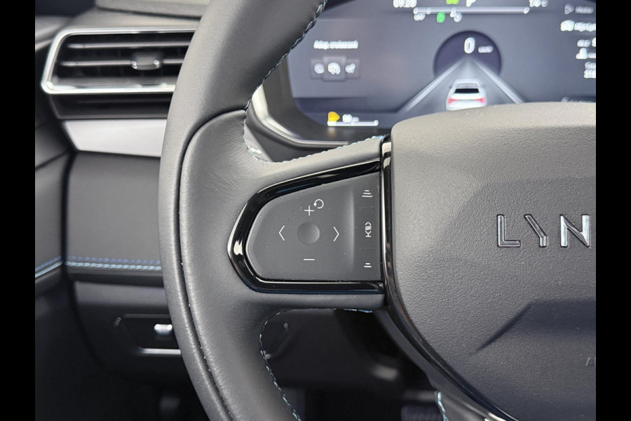 Lynk & Co 01 1.5 31.000KM!!| TOPSTAAT| ZWARTE HEMEL| FULL OPTIONS| PANO| 360 CAM| ELEK. ACHTERKLEP|