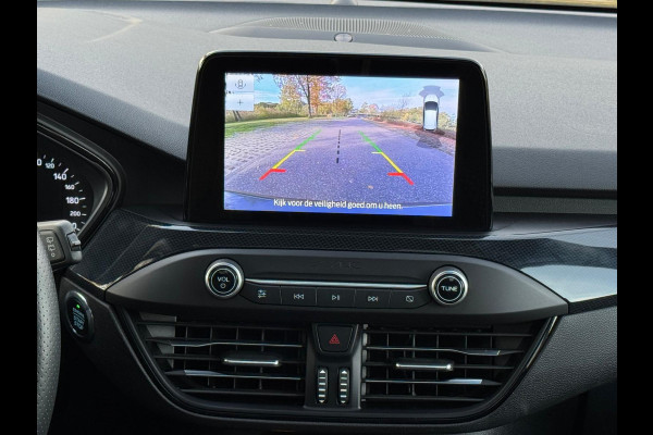 Ford FOCUS Wagon 1.5 EcoBoost 150 pk AUTOMAAT ST Line business, camera,panoramadak afn. trekhaak, winter pakket, NL auto met nap