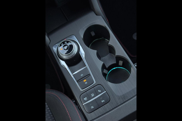 Ford FOCUS Wagon 1.5 EcoBoost 150 pk AUTOMAAT ST Line business, camera,panoramadak afn. trekhaak, winter pakket, NL auto met nap