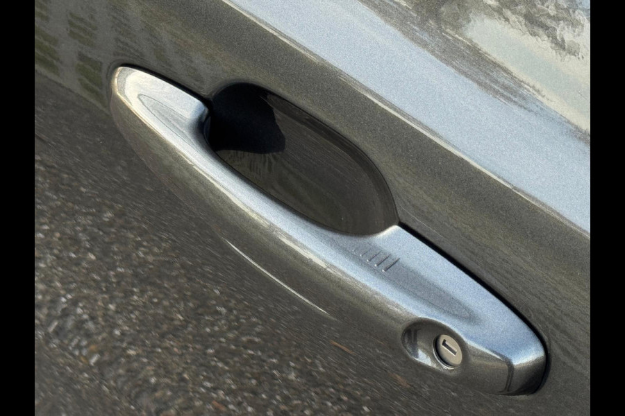 Ford FOCUS Wagon 1.5 EcoBoost 150 pk AUTOMAAT ST Line business, camera,panoramadak afn. trekhaak, winter pakket, NL auto met nap