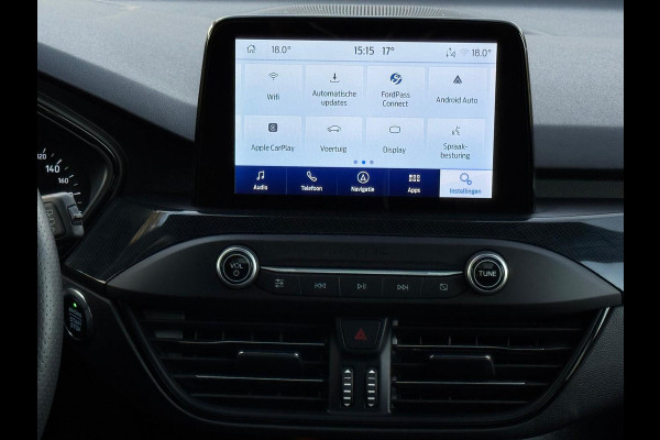 Ford FOCUS Wagon 1.5 EcoBoost 150 pk AUTOMAAT ST Line business, camera,panoramadak afn. trekhaak, winter pakket, NL auto met nap