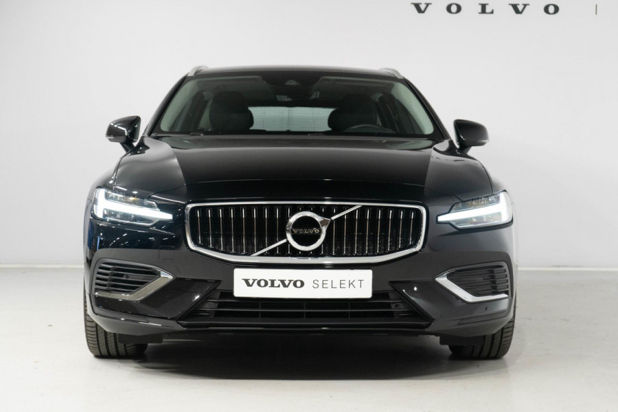 Volvo V60 T6 340PK Automaat Recharge AWD Inscription / Lederen bekleding / Stoel- en stuurverwarming /  Harman Kardon / Semi-elektrische trekhaak / Keyless Entry / Elektrische stoelen met geheugen