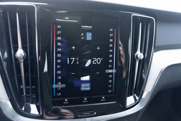 Volvo V60 T6 340PK Automaat Recharge AWD Inscription / Lederen bekleding / Stoel- en stuurverwarming /  Harman Kardon / Semi-elektrische trekhaak / Keyless Entry / Elektrische stoelen met geheugen