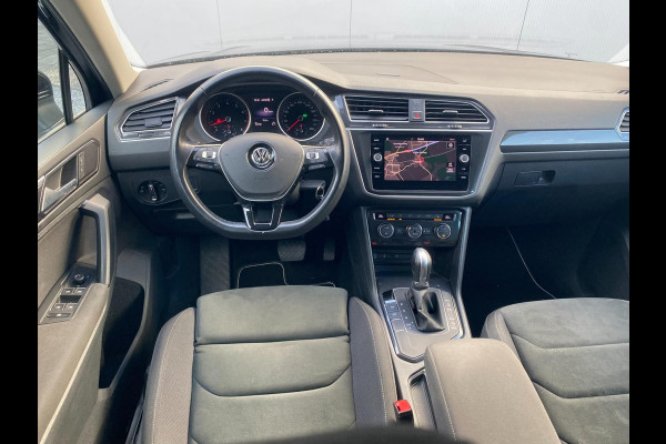 Volkswagen Tiguan 1.4 TSI Comfortline Business |DSG | ACC |Trekhaak |Massagestoel|Stoel/stuurverw |Dealer onderh KM 52.900 !!!