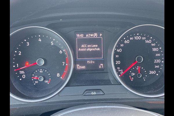Volkswagen Tiguan 1.4 TSI Comfortline Business |DSG | ACC |Trekhaak |Massagestoel|Stoel/stuurverw |Dealer onderh KM 52.900 !!!