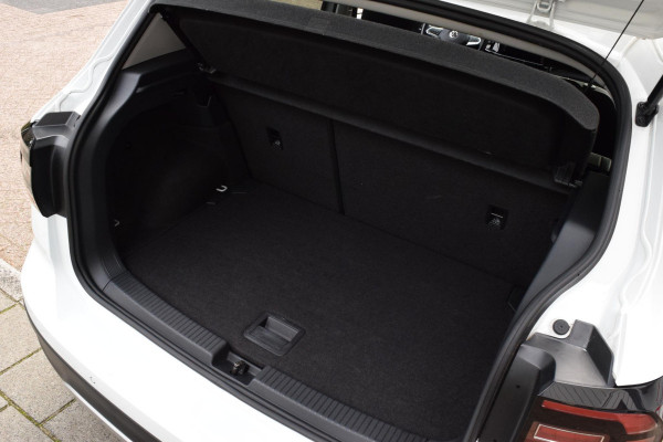 Volkswagen T-Cross 1.0 TSI Style|Nav|Cam|18"|Digital cockpit