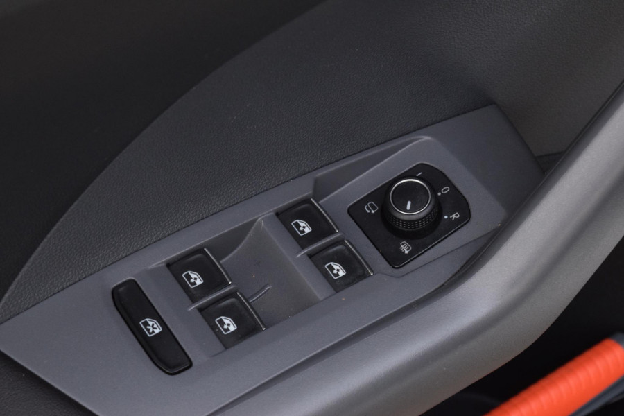 Volkswagen T-Cross 1.0 TSI Style|Nav|Cam|18"|Digital cockpit