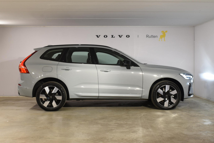Volvo XC60 T6 350PK Automaat Plug-in Hybrid AWD Ultra Dark / Navigatie / Luchtvering / 360 Camera / Adaptieve Cruise Control / Stuurverwarming / Stoelverwarming v+a / Elektr. Achterklep / Schuifdak / Trekhaak