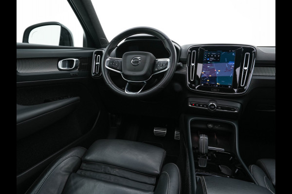 Volvo XC40 Recharge P8 AWD R-Design [ 3-Fase ] {SOH-91%} (INCL-BTW) *PANO | FULL-LEATHER | DIGI-COCKPIT | FULL-LED | MEMORY-PACK | HARMAN/KARDON | TOP-VIEW | CARPLAY | NAVI-FULLMAP | ECC | PDC | KEYLESS | HEATED-SPORTSEATS | BLIS | CAPLAY | 19"ALU*