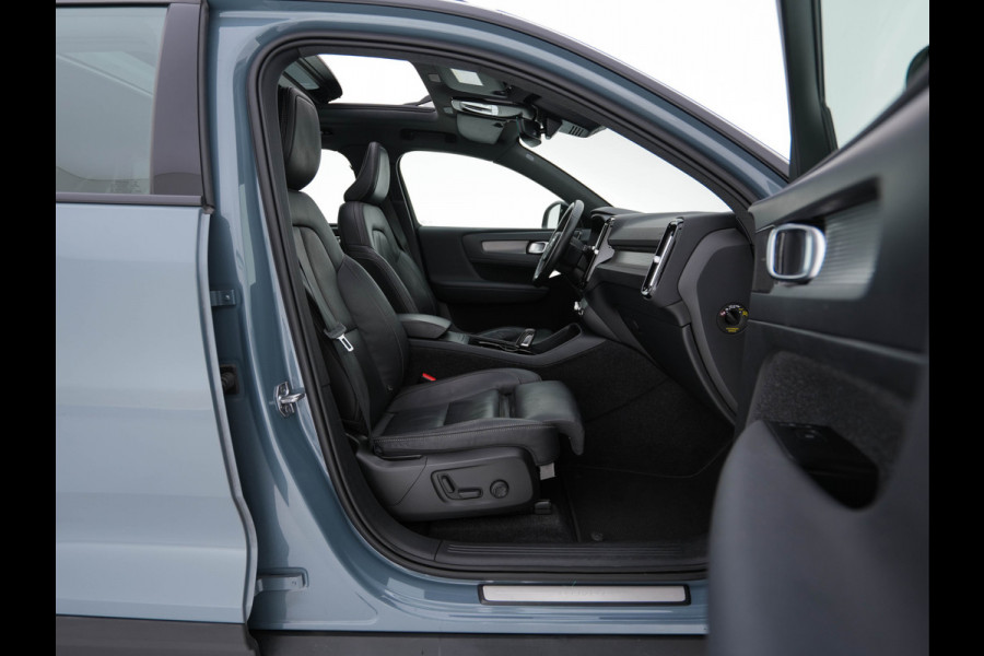 Volvo XC40 Recharge P8 AWD R-Design [ 3-Fase ] {SOH-91%} (INCL-BTW) *PANO | FULL-LEATHER | DIGI-COCKPIT | FULL-LED | MEMORY-PACK | HARMAN/KARDON | TOP-VIEW | CARPLAY | NAVI-FULLMAP | ECC | PDC | KEYLESS | HEATED-SPORTSEATS | BLIS | CAPLAY | 19"ALU*