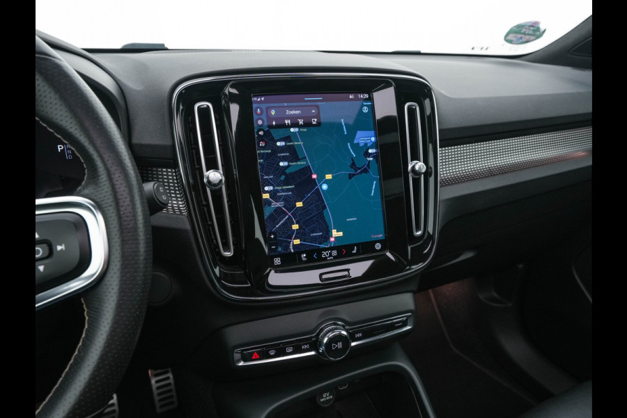 Volvo XC40 Recharge P8 AWD R-Design [ 3-Fase ] {SOH-91%} (INCL-BTW) *PANO | FULL-LEATHER | DIGI-COCKPIT | FULL-LED | MEMORY-PACK | HARMAN/KARDON | TOP-VIEW | CARPLAY | NAVI-FULLMAP | ECC | PDC | KEYLESS | HEATED-SPORTSEATS | BLIS | CAPLAY | 19"ALU*