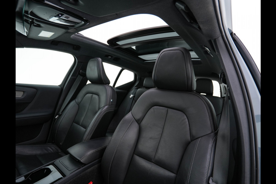 Volvo XC40 Recharge P8 AWD R-Design [ 3-Fase ] {SOH-91%} (INCL-BTW) *PANO | FULL-LEATHER | DIGI-COCKPIT | FULL-LED | MEMORY-PACK | HARMAN/KARDON | TOP-VIEW | CARPLAY | NAVI-FULLMAP | ECC | PDC | KEYLESS | HEATED-SPORTSEATS | BLIS | CAPLAY | 19"ALU*