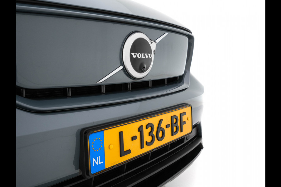 Volvo XC40 Recharge P8 AWD R-Design [ 3-Fase ] {SOH-91%} (INCL-BTW) *PANO | FULL-LEATHER | DIGI-COCKPIT | FULL-LED | MEMORY-PACK | HARMAN/KARDON | TOP-VIEW | CARPLAY | NAVI-FULLMAP | ECC | PDC | KEYLESS | HEATED-SPORTSEATS | BLIS | CAPLAY | 19"ALU*