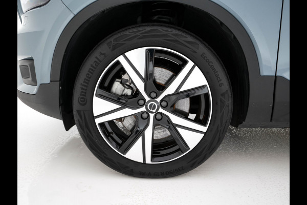Volvo XC40 Recharge P8 AWD R-Design [ 3-Fase ] {SOH-91%} (INCL-BTW) *PANO | FULL-LEATHER | DIGI-COCKPIT | FULL-LED | MEMORY-PACK | HARMAN/KARDON | TOP-VIEW | CARPLAY | NAVI-FULLMAP | ECC | PDC | KEYLESS | HEATED-SPORTSEATS | BLIS | CAPLAY | 19"ALU*