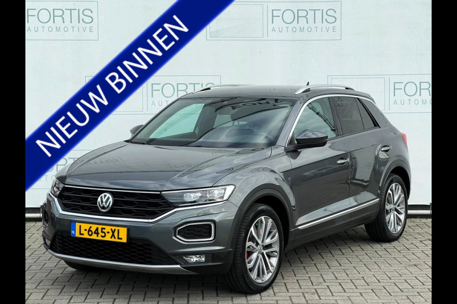 Volkswagen T-Roc 1.5 TSI Sport Business R CAMERA | TREKHAAK | NETTE AUTO | VIRTUAL COCKPIT |