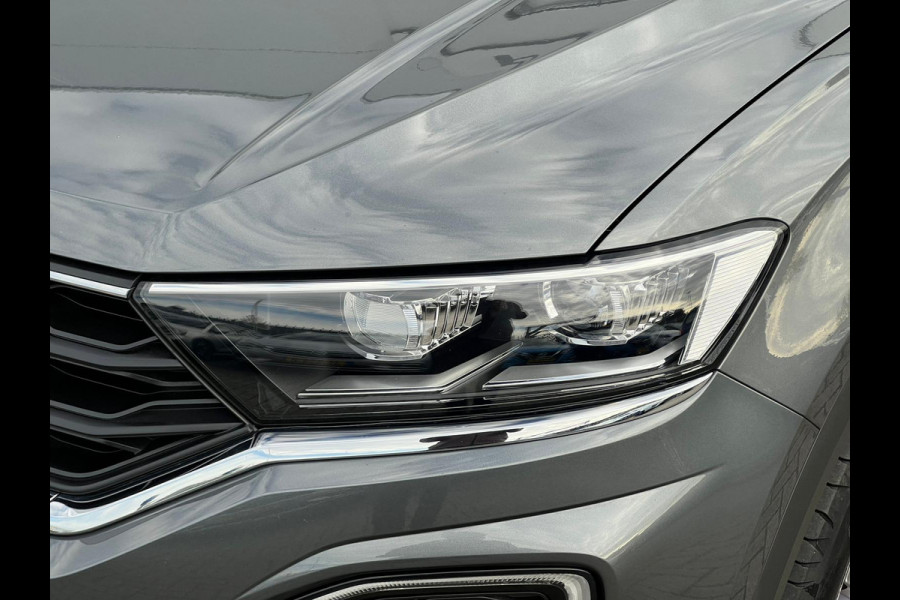 Volkswagen T-Roc 1.5 TSI Sport Business R CAMERA | TREKHAAK | NETTE AUTO | VIRTUAL COCKPIT |