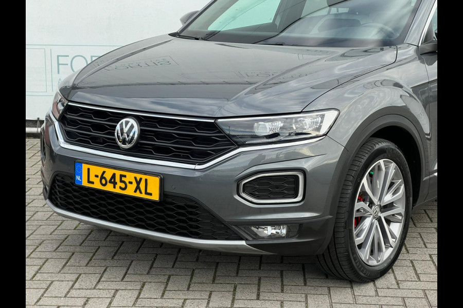 Volkswagen T-Roc 1.5 TSI Sport Business R CAMERA | TREKHAAK | NETTE AUTO | VIRTUAL COCKPIT |