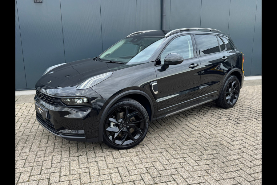 Lynk & Co 01 1.5 Black Edition * Panorama * 360 Camera * Stoelverwarming * Memory *