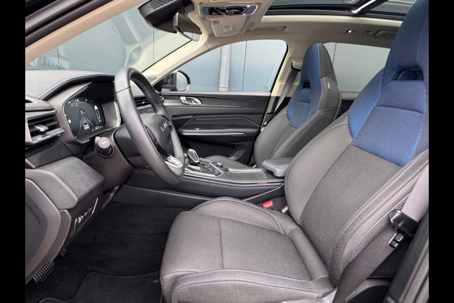 Lynk & Co 01 1.5 Black Edition * Panorama * 360 Camera * Stoelverwarming * Memory *