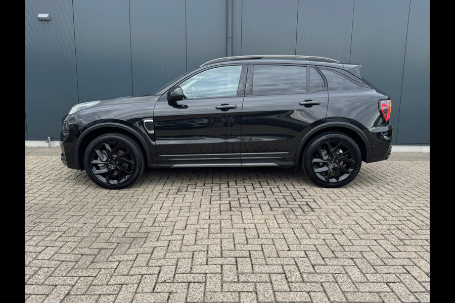 Lynk & Co 01 1.5 Black Edition * Panorama * 360 Camera * Stoelverwarming * Memory *