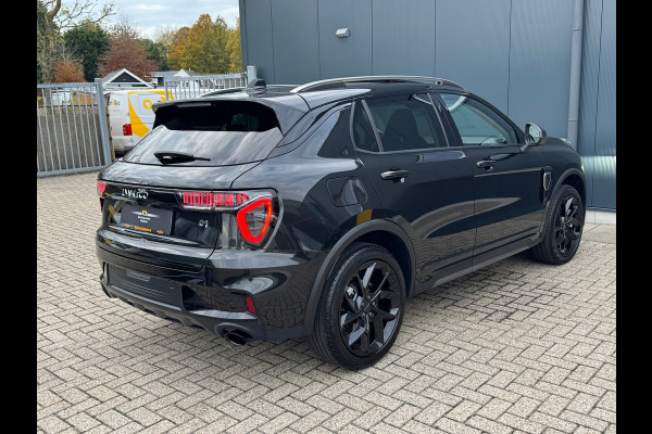 Lynk & Co 01 1.5 Black Edition * Panorama * 360 Camera * Stoelverwarming * Memory *