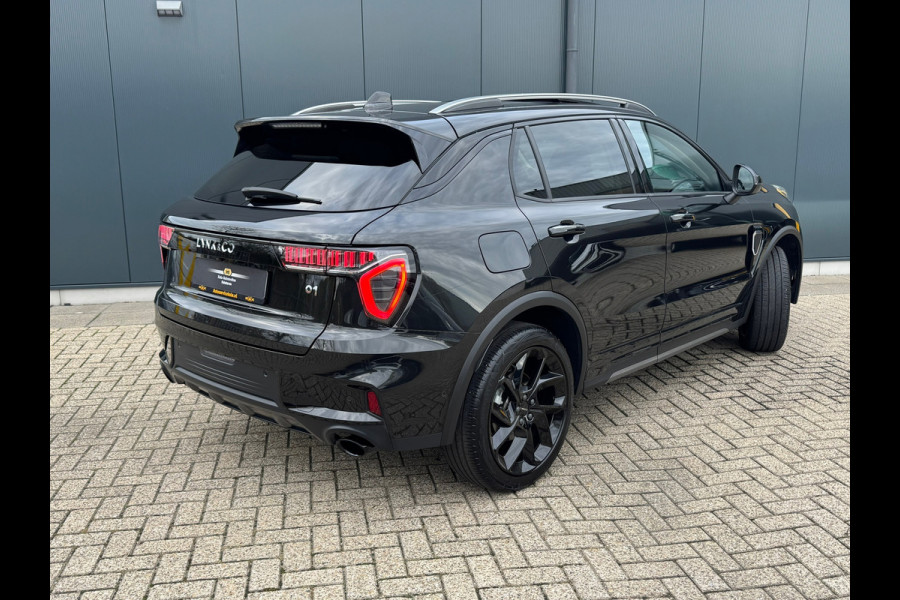 Lynk & Co 01 1.5 Black Edition * Panorama * 360 Camera * Stoelverwarming * Memory *