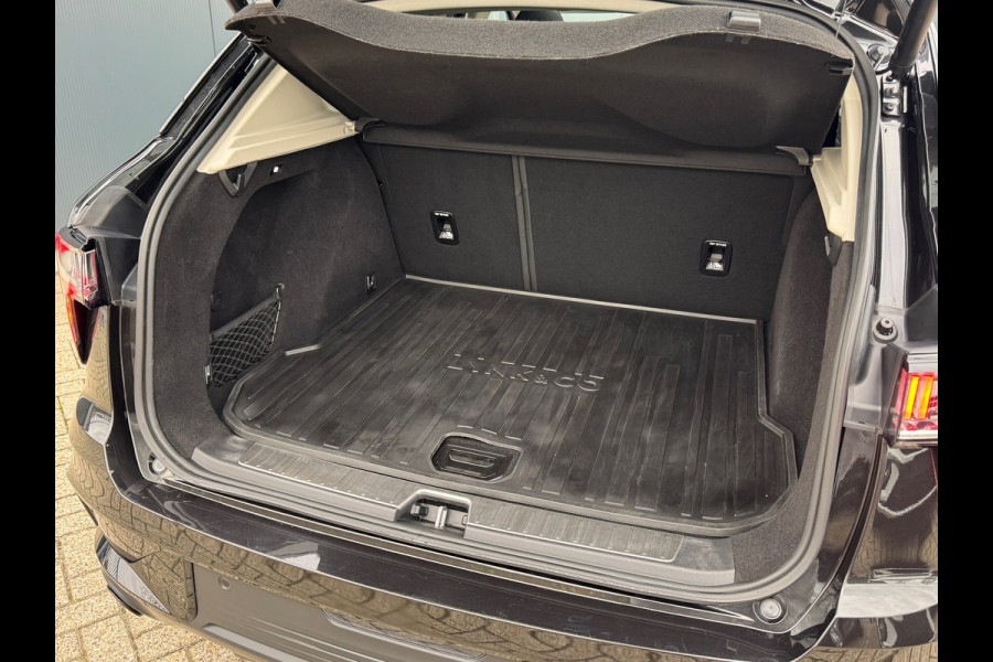 Lynk & Co 01 1.5 Black Edition * Panorama * 360 Camera * Stoelverwarming * Memory *