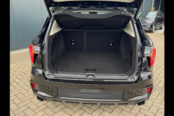 Lynk & Co 01 1.5 Black Edition * Panorama * 360 Camera * Stoelverwarming * Memory *