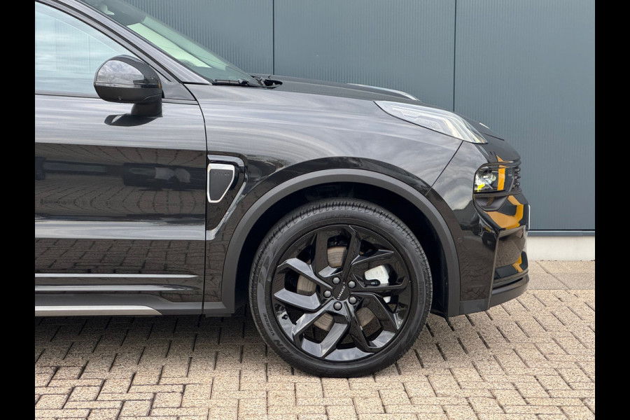 Lynk & Co 01 1.5 Black Edition * Panorama * 360 Camera * Stoelverwarming * Memory *