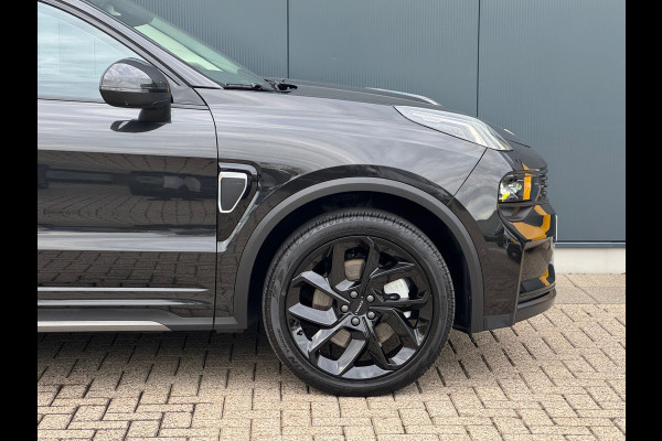 Lynk & Co 01 1.5 Black Edition * Panorama * 360 Camera * Stoelverwarming * Memory *