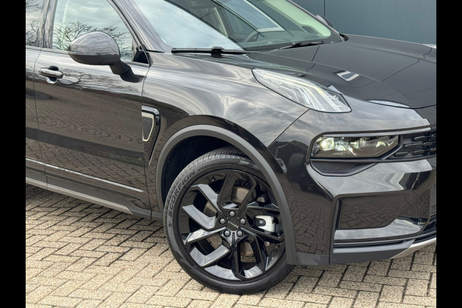 Lynk & Co 01 1.5 Black Edition * Panorama * 360 Camera * Stoelverwarming * Memory *