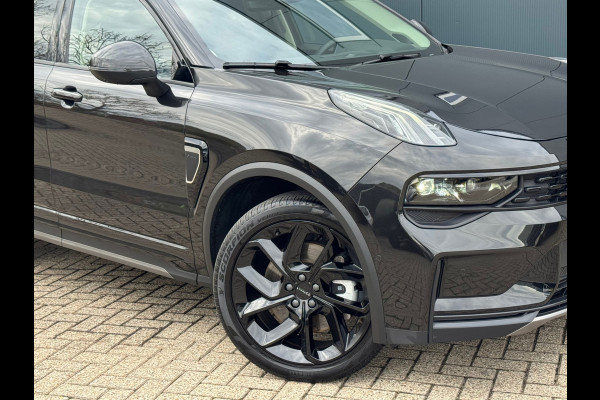 Lynk & Co 01 1.5 Black Edition * Panorama * 360 Camera * Stoelverwarming * Memory *