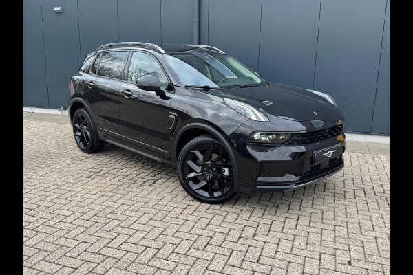 Lynk & Co 01 1.5 Black Edition * Panorama * 360 Camera * Stoelverwarming * Memory *