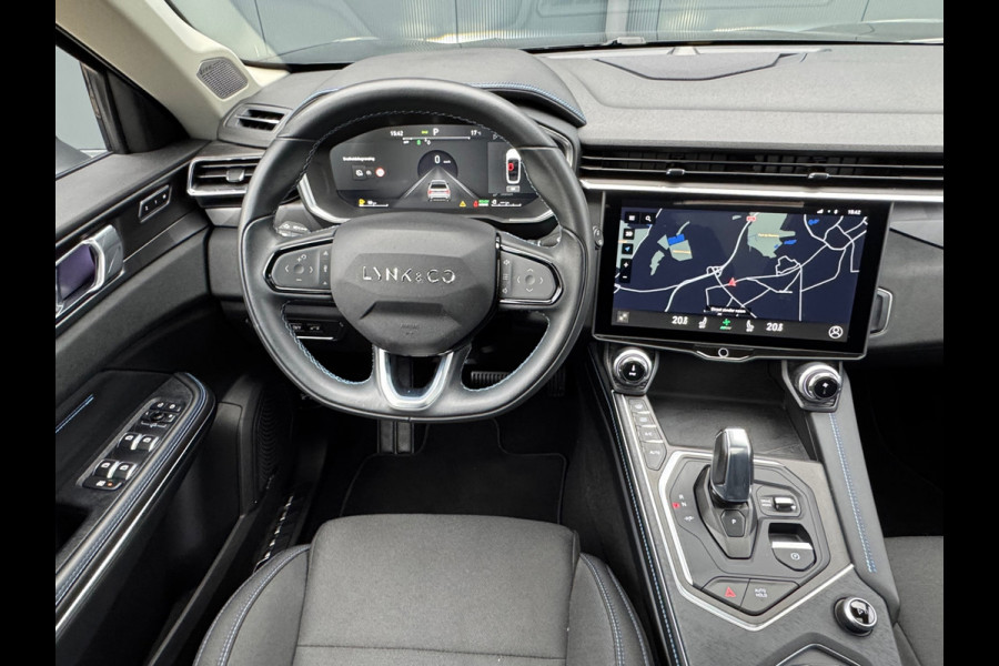 Lynk & Co 01 1.5 Black Edition * Panorama * 360 Camera * Stoelverwarming * Memory *