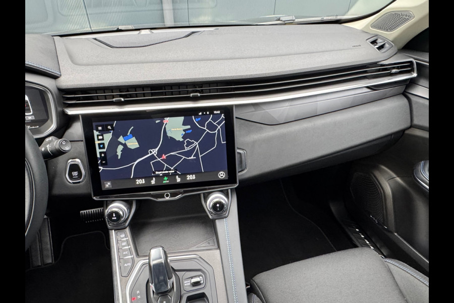 Lynk & Co 01 1.5 Black Edition * Panorama * 360 Camera * Stoelverwarming * Memory *