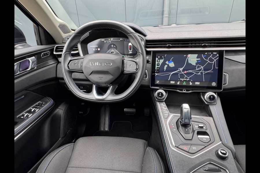 Lynk & Co 01 1.5 Black Edition * Panorama * 360 Camera * Stoelverwarming * Memory *