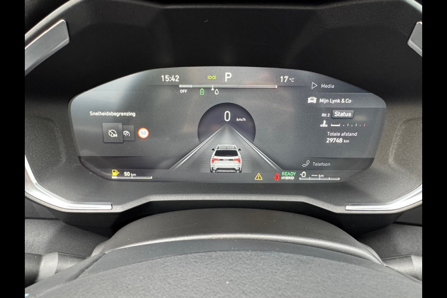 Lynk & Co 01 1.5 Black Edition * Panorama * 360 Camera * Stoelverwarming * Memory *